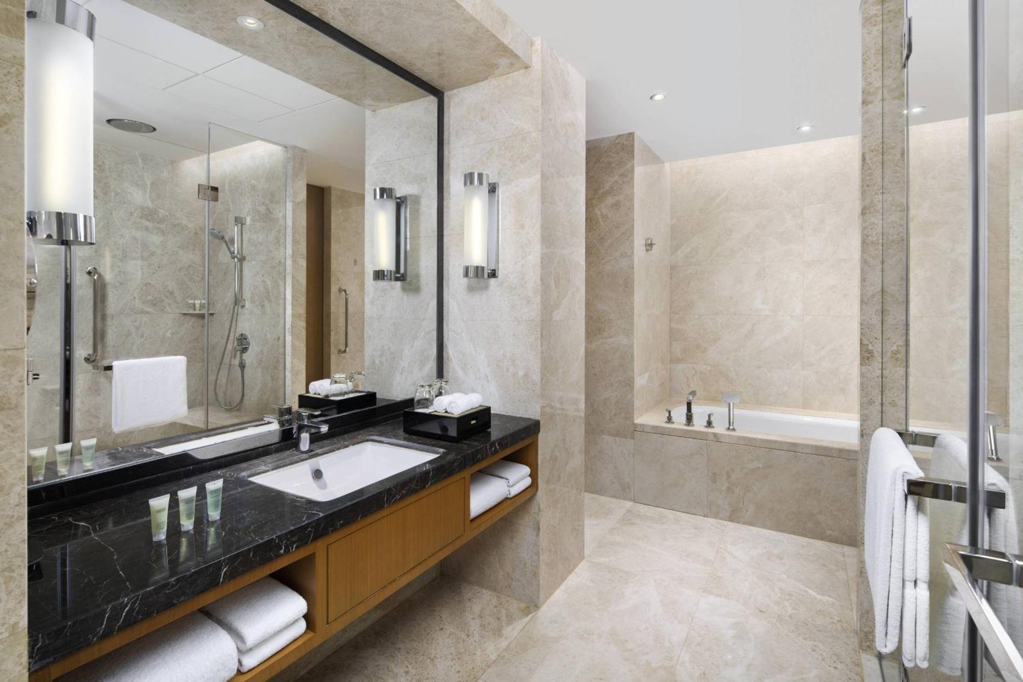 Hotel Courtyard By Marriott Zhengzhou East Extérieur photo